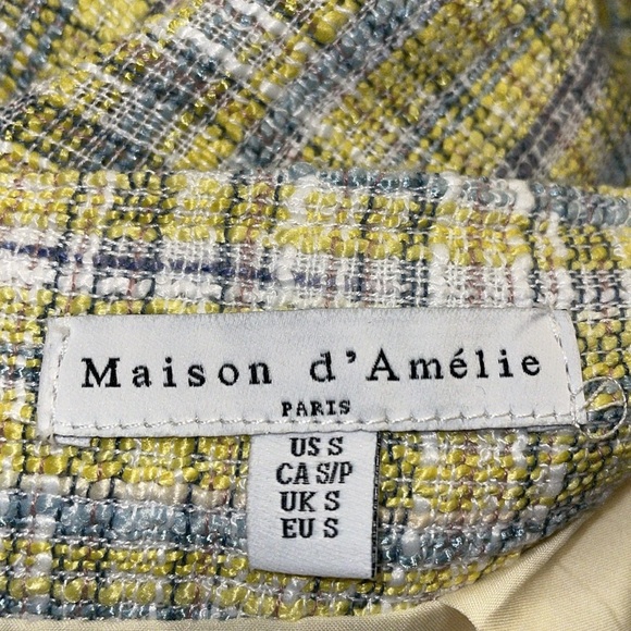 Maison d'Amelie Paris Tweed Short Sleeve Blazer/Jacket & Shorts. Multi Color. - Picture 12 of 13